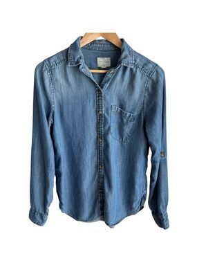 American Eagle Boyfriend Fit Chambray Shirt Sz S Blue Lightweight Denim Top VGUC